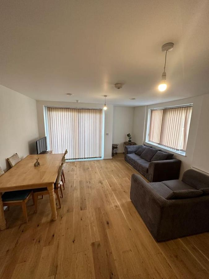 New Build 2 Bedroom With 2 Bath In 런던 외부 사진