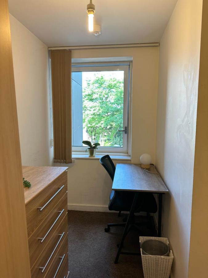 New Build 2 Bedroom With 2 Bath In 런던 외부 사진