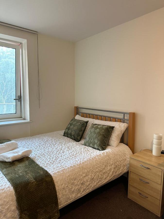New Build 2 Bedroom With 2 Bath In 런던 외부 사진