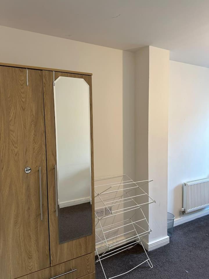 New Build 2 Bedroom With 2 Bath In 런던 외부 사진